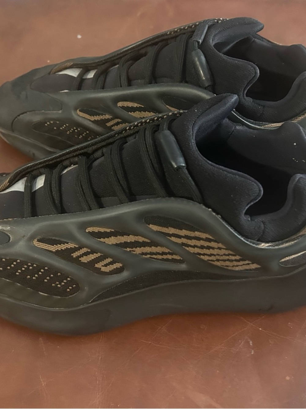 Adidas Yeezy 700 V3 Men's Black Sneakers with Brown Accents - Modern Low-Top  11